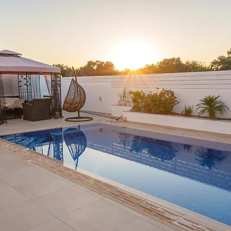 Hubstay - Blue Harmony In Protaras - 5 Min Walk To The Villa Paralimni