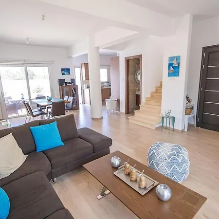 Hubstay - Blue Harmony In Protaras - 5 Min Walk To The