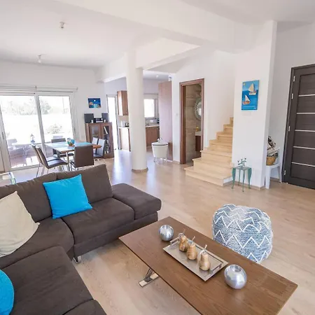 Vilă Hubstay - Blue Harmony In Protaras - 5 Min Walk To The Paralimni