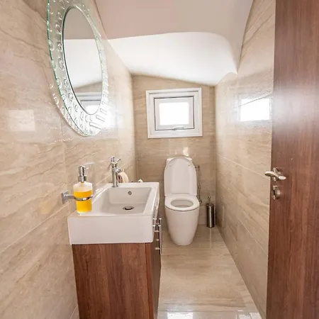 Hubstay - Blue Harmony In Protaras - 5 Min Walk To The Paralímni