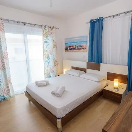 Villa Hubstay - Blue Harmony In Protaras - 5 Min Walk To The *