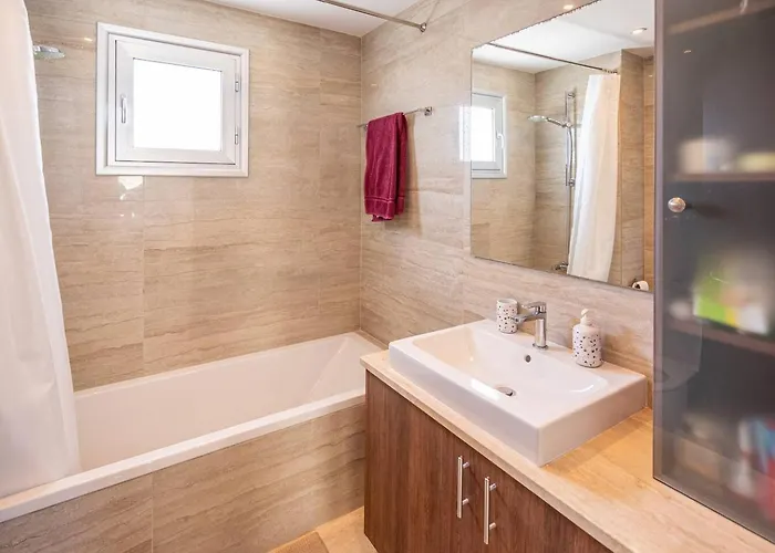 Hubstay - Blue Harmony In Protaras - 5 Min Walk To The Villa Paralimni